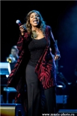   (Gloria Gaynor)