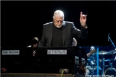   (Jon Lord)