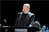   (Jon Lord)