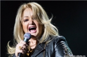 BONNIE TYLER