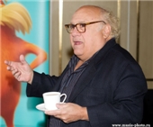    (Danny DeVito)