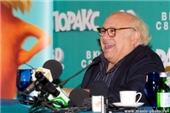    (Danny DeVito)