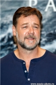    (Russell Crowe)