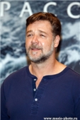    (Russell Crowe)